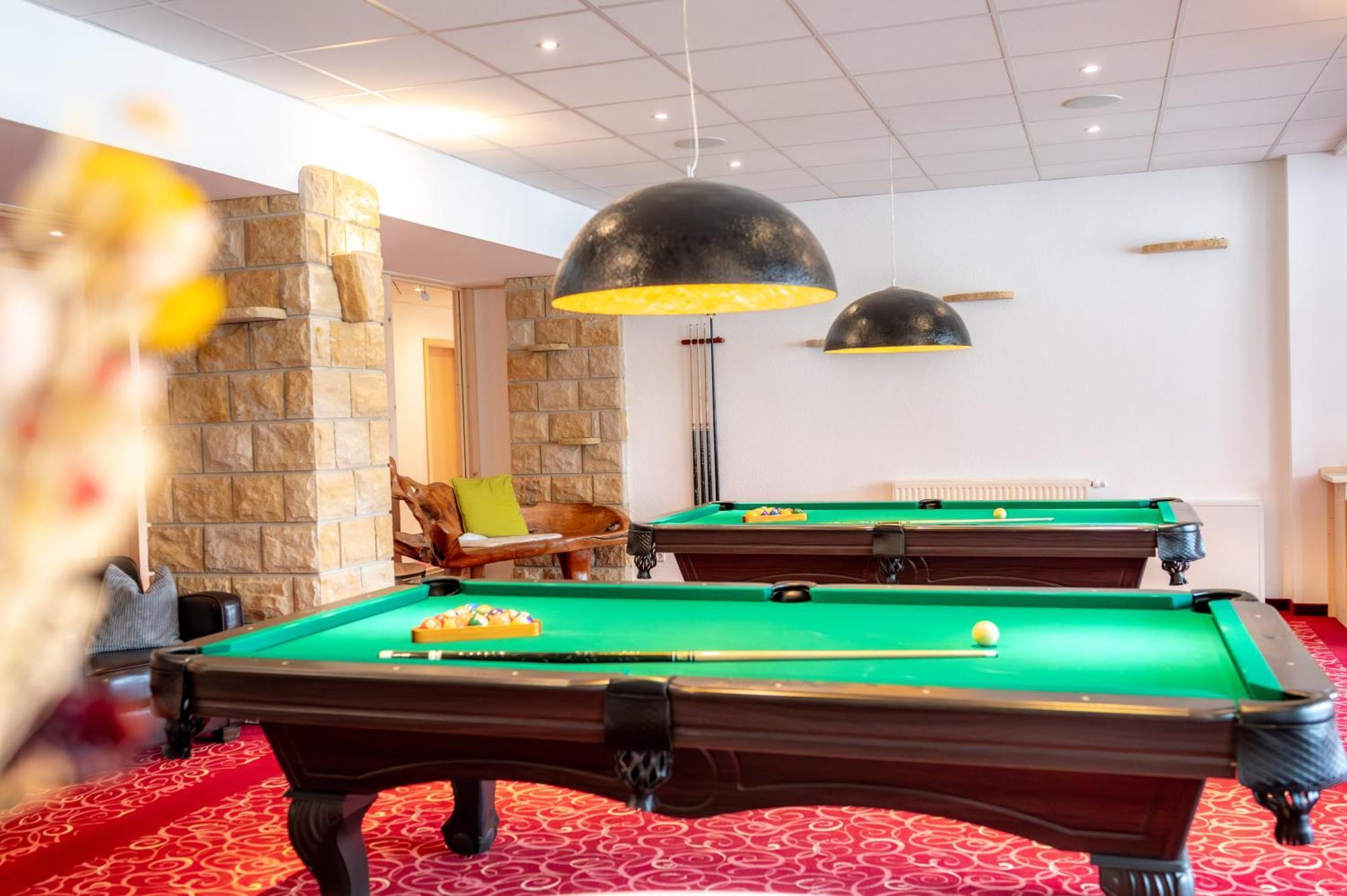 Aara Hotel Радеберг Екстер'єр фото